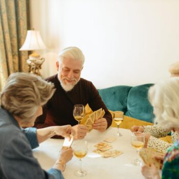 Demencja a choroba Alzheimera – czym się różnią? demencja a Alzheimer